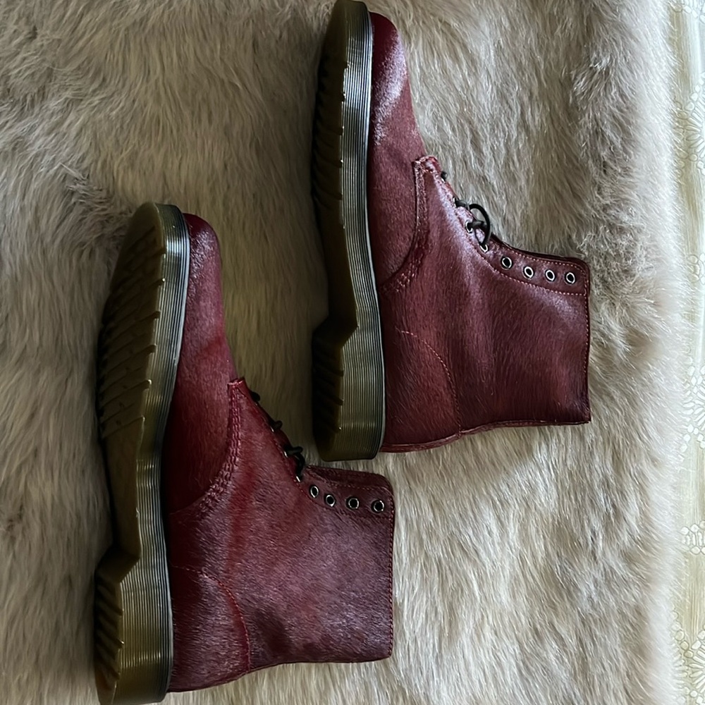 Dr Martens modern classic boot cherry red